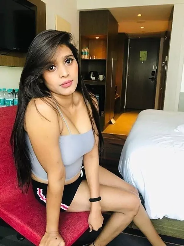 कॉल गर्ल्स सर्विस  कांडूकूर